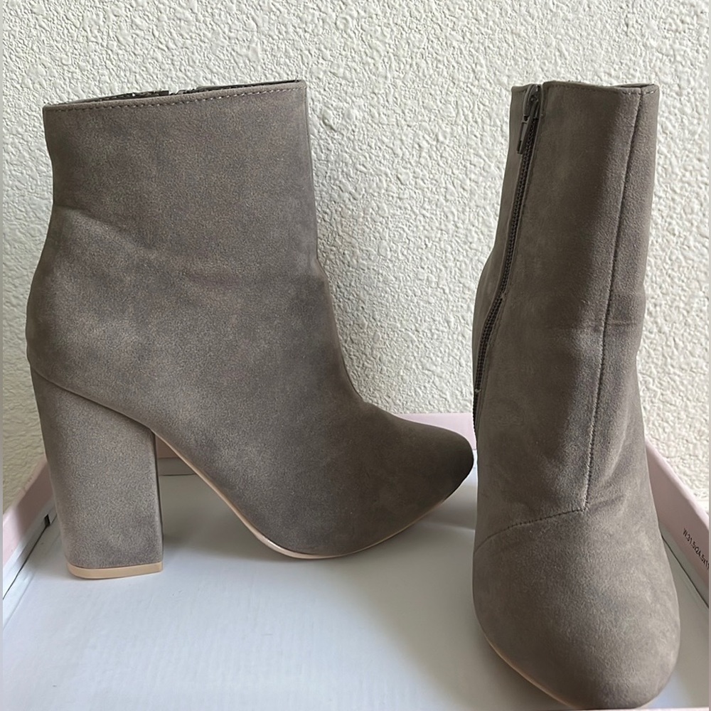 Grey Suede Heel Calf Boots. Size 6. 4 inch heel. JustFab.